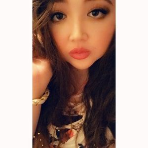 Meet your Posher, Kimberly